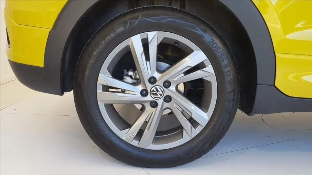 Volkswagen T-Cross usata a Lucca (9)
