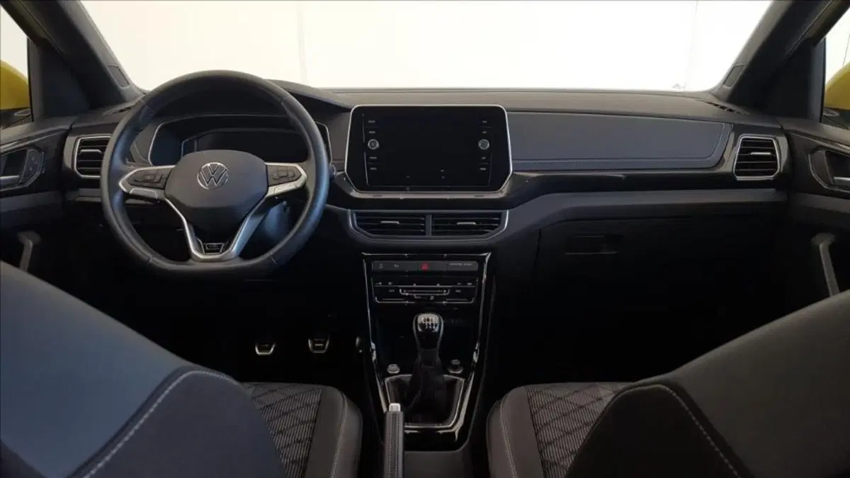 Volkswagen T-Cross usata a Lucca (13)