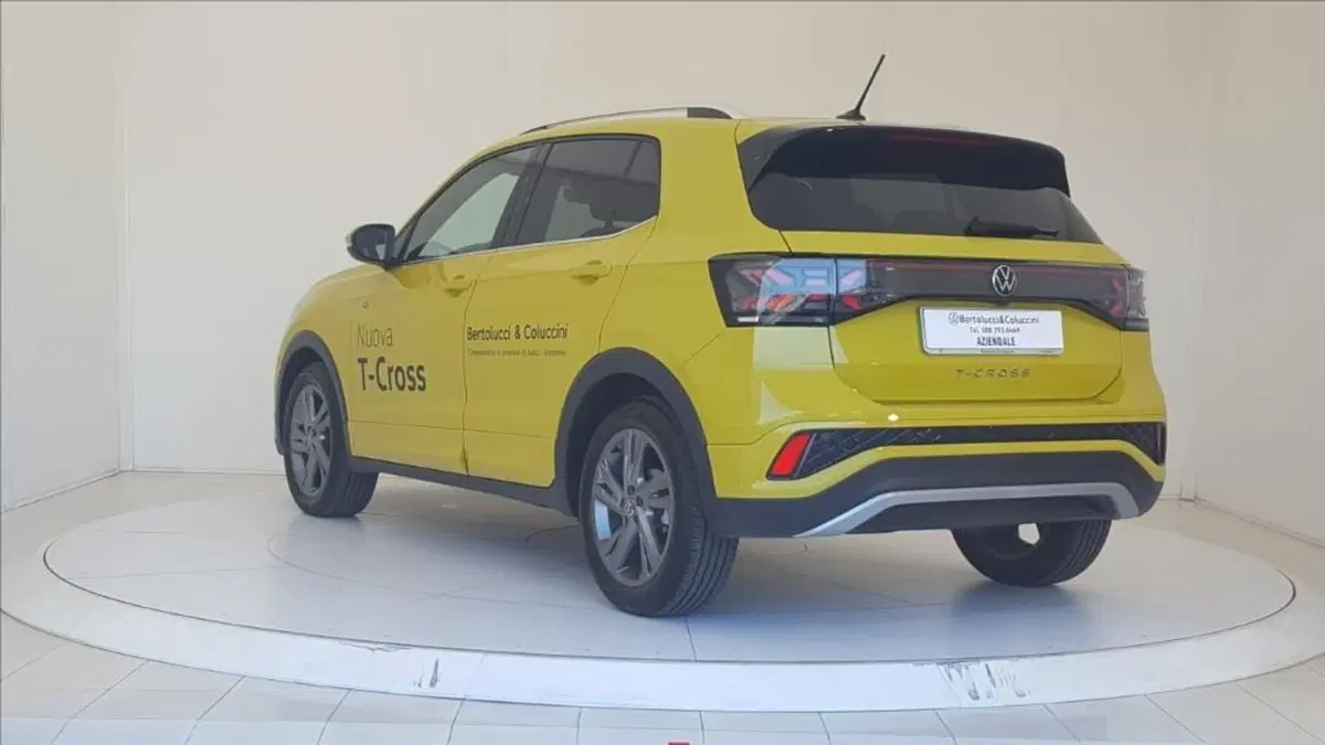 Volkswagen T-Cross usata a Lucca (4)