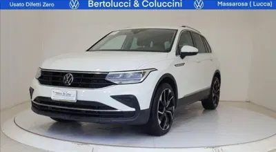 Volkswagen Tiguan 2.0 TDI 150 CV SCR DSG 4MOTION Life del 2021 usata a Massarosa