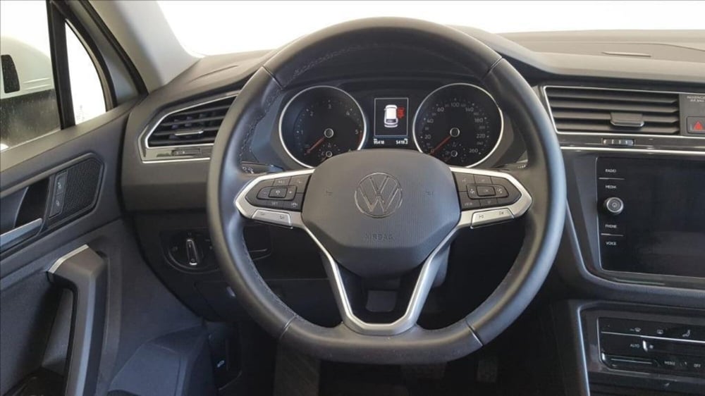 Volkswagen Tiguan usata a Lucca (13)