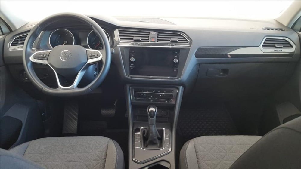 Volkswagen Tiguan usata a Lucca (14)