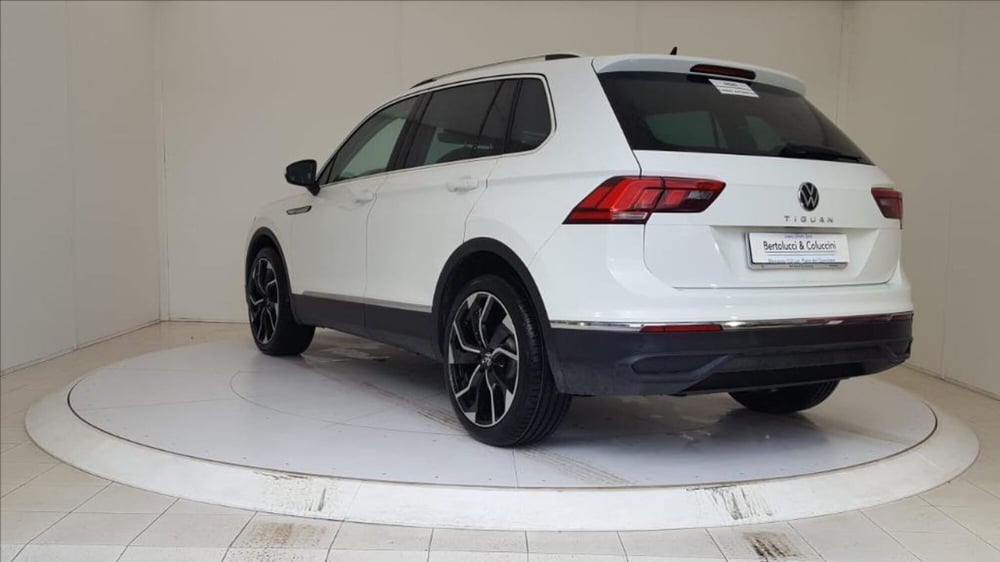 Volkswagen Tiguan usata a Lucca (4)