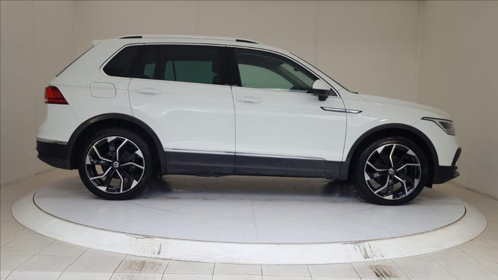 Volkswagen Tiguan usata a Lucca (7)