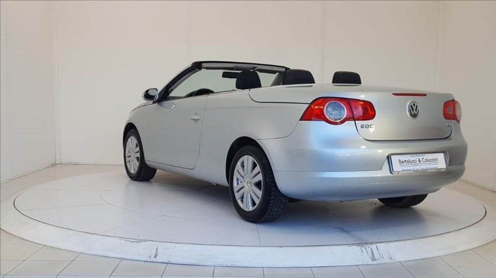 Volkswagen Eos usata a Lucca (12)
