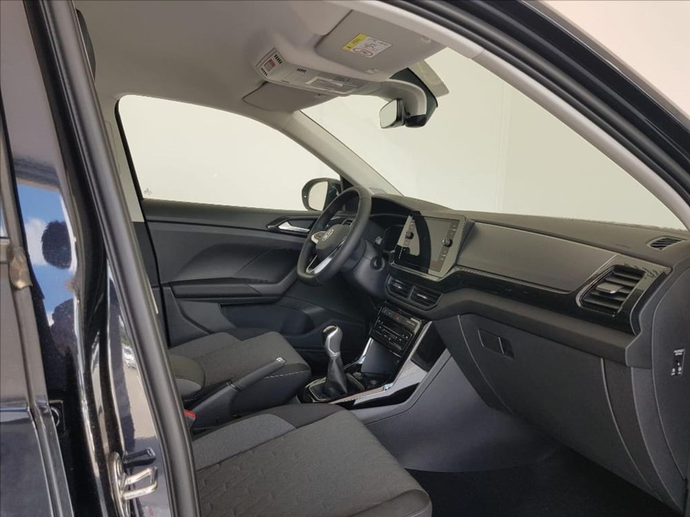 Volkswagen T-Cross nuova a Lucca (10)