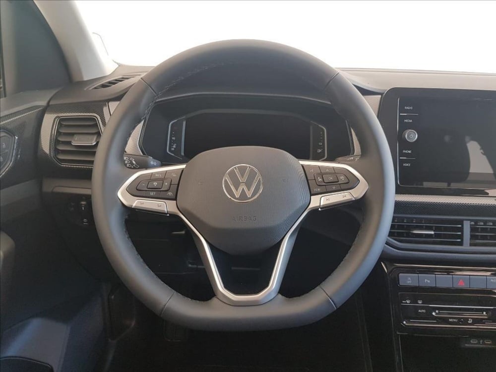 Volkswagen T-Cross nuova a Lucca (14)