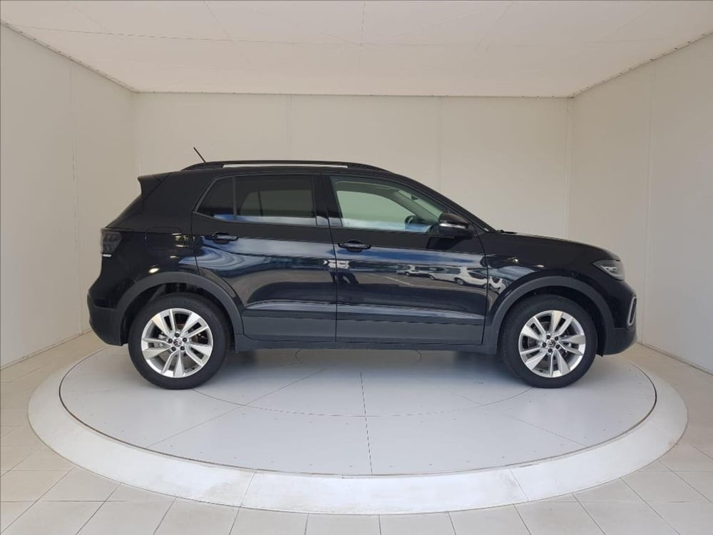 Volkswagen T-Cross nuova a Lucca (7)
