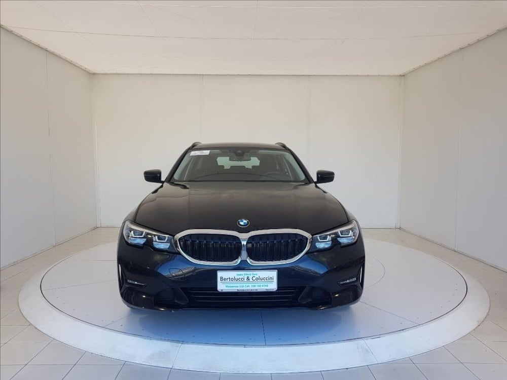 BMW Serie 3 Touring usata a Lucca (2)