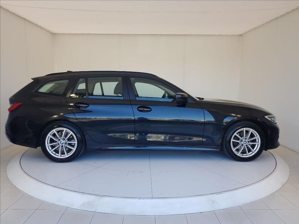 BMW Serie 3 Touring usata a Lucca (7)
