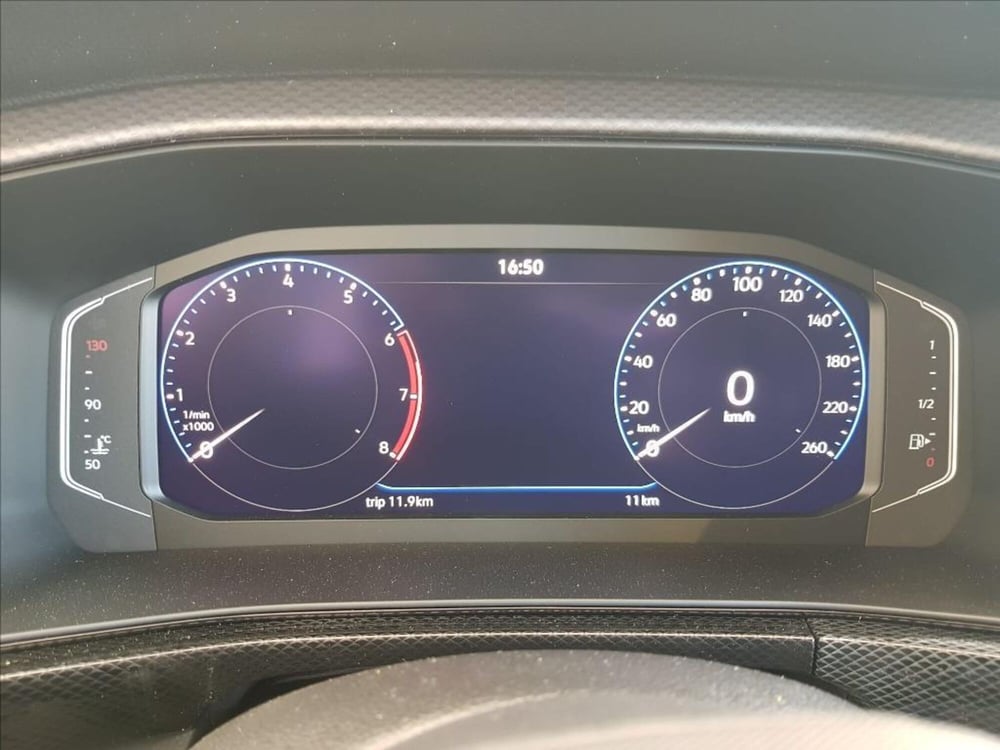 Volkswagen T-Cross nuova a Lucca (12)