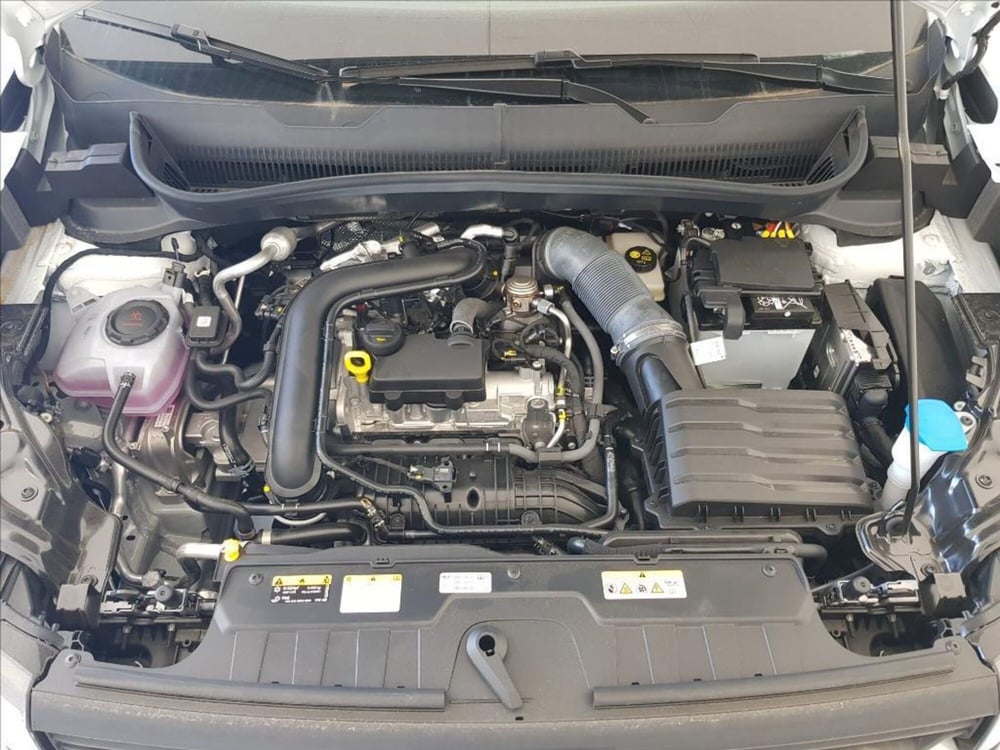 Volkswagen T-Cross nuova a Lucca (17)