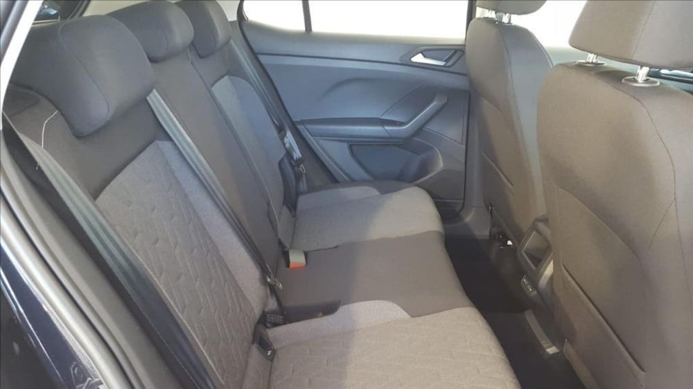 Volkswagen T-Cross nuova a Lucca (12)