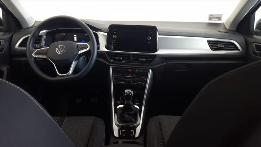 Volkswagen T-Roc nuova a Lucca (13)