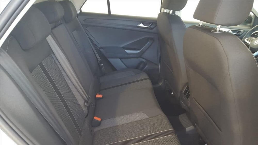 Volkswagen T-Roc nuova a Lucca (12)