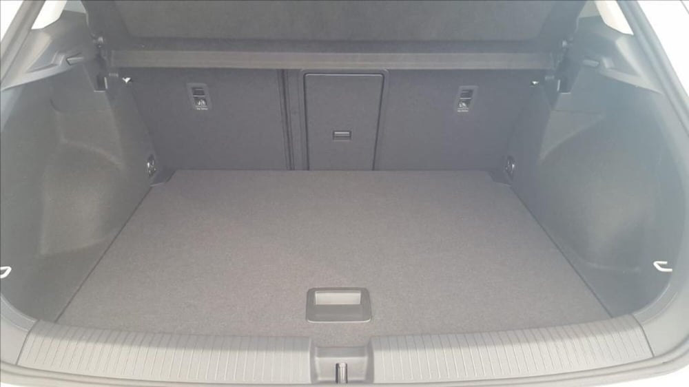 Volkswagen T-Roc nuova a Lucca (15)