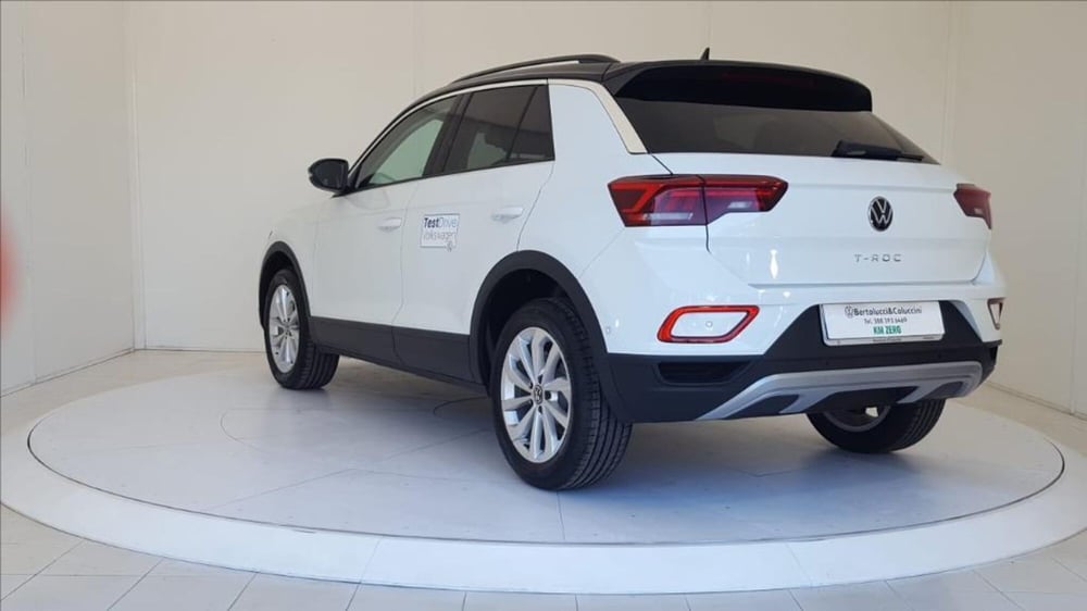 Volkswagen T-Roc nuova a Lucca (4)