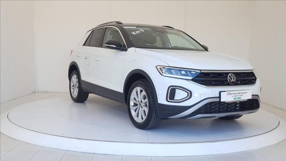 Volkswagen T-Roc nuova a Lucca (8)
