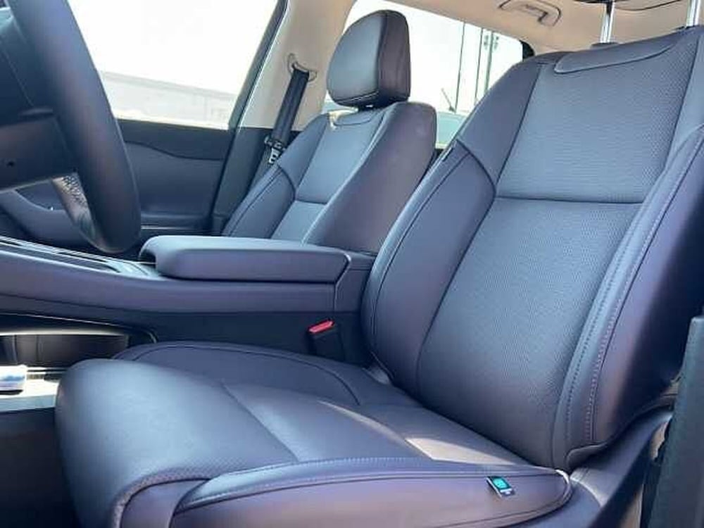 Leapmotor C10 nuova a Ravenna (14)