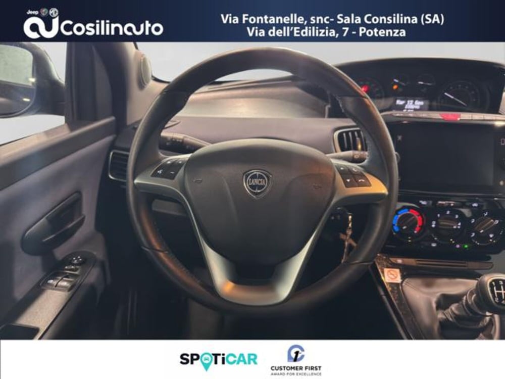 Lancia Ypsilon usata a Salerno (12)