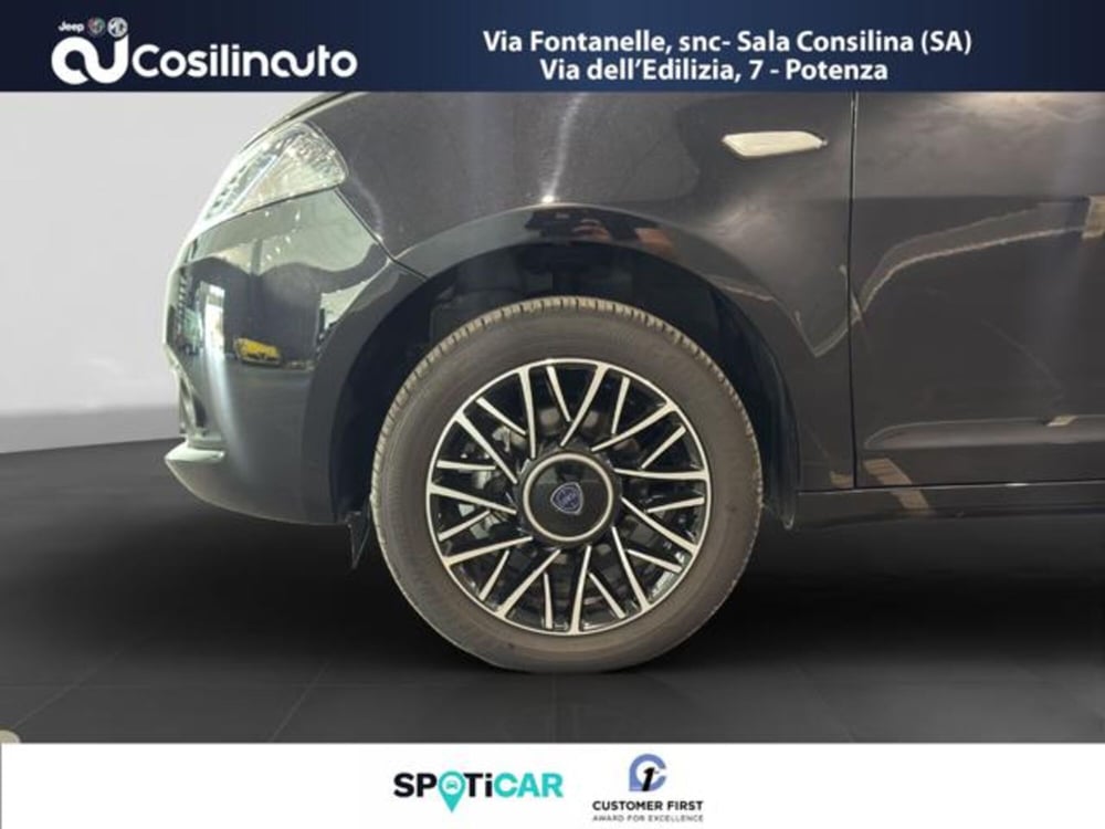 Lancia Ypsilon usata a Salerno (19)