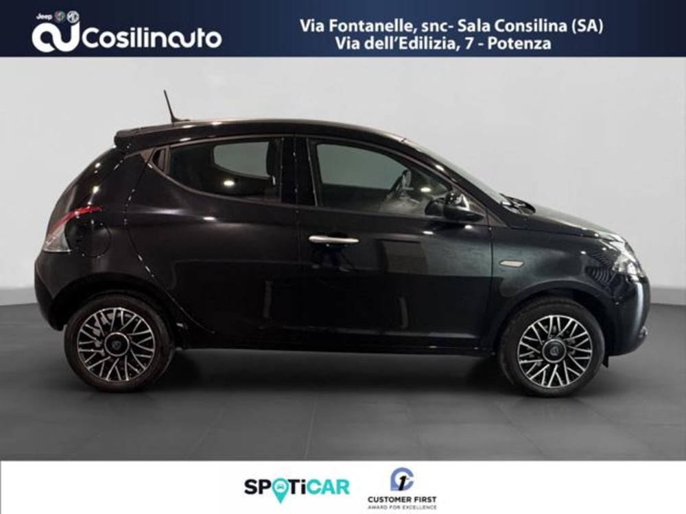 Lancia Ypsilon usata a Salerno (6)