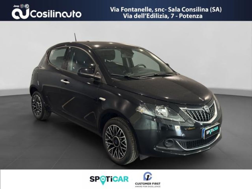 Lancia Ypsilon usata a Salerno (7)