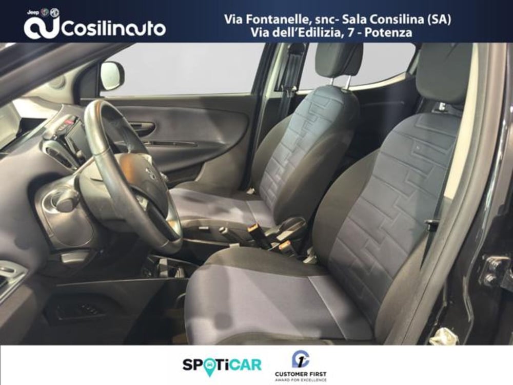 Lancia Ypsilon usata a Salerno (9)