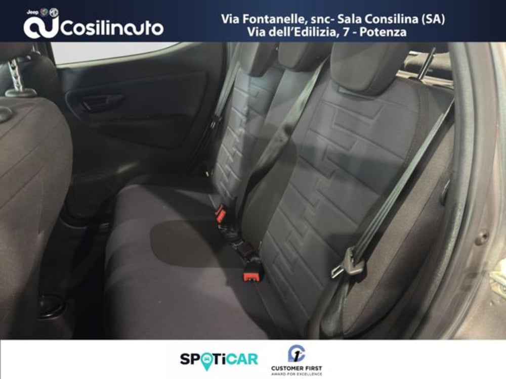Lancia Ypsilon usata a Salerno (10)