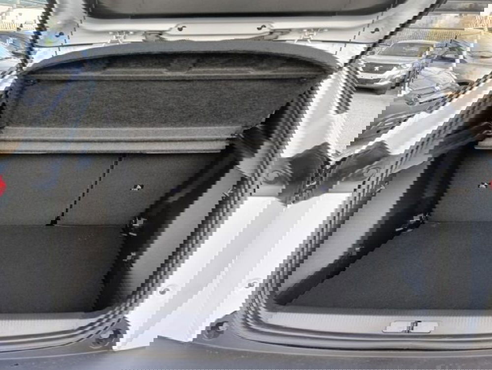 Peugeot 2008 nuova a Brescia (14)