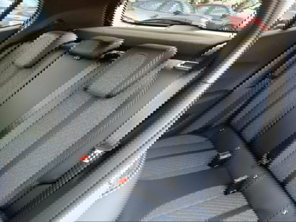 Peugeot 2008 nuova a Brescia (9)