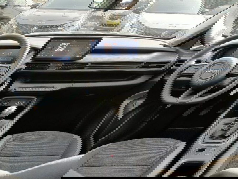 Jeep Avenger nuova a Brescia (10)