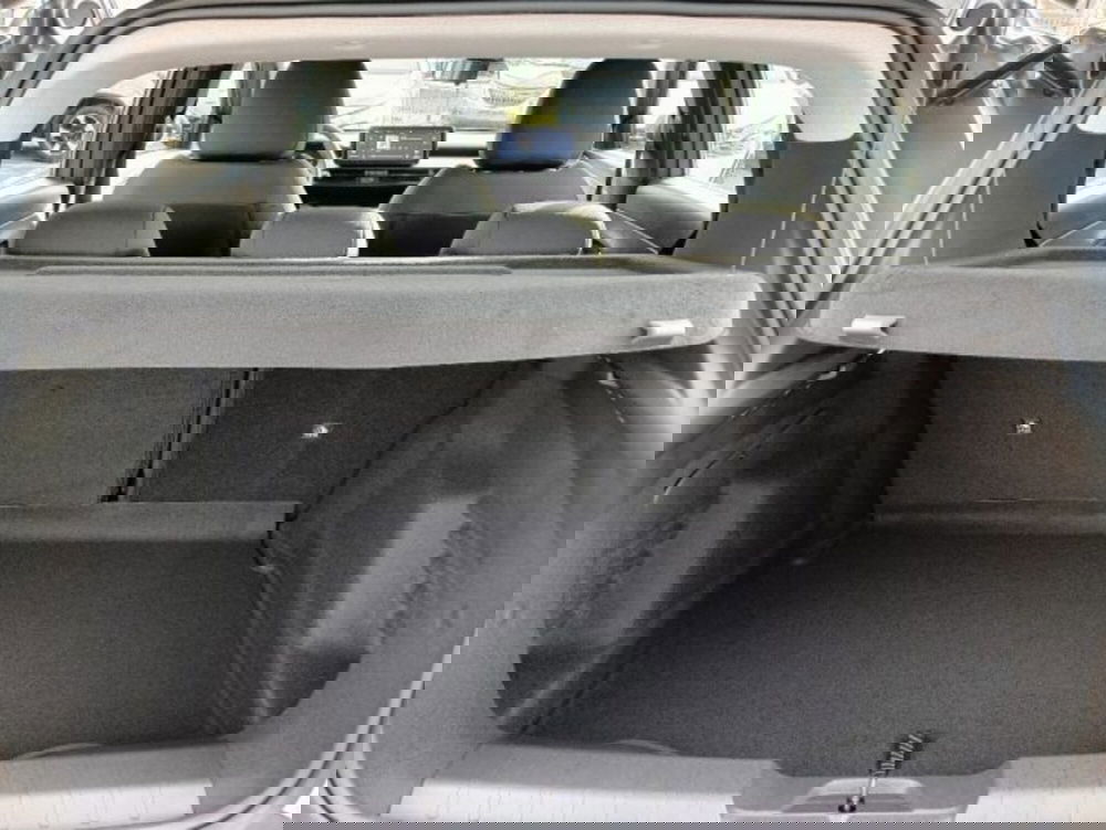 Jeep Avenger nuova a Brescia (15)