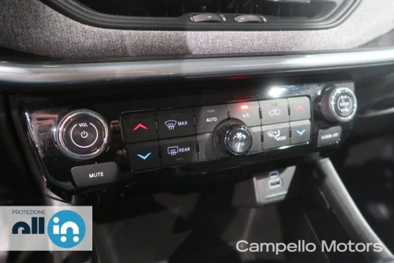 Jeep Compass usata a Venezia (11)
