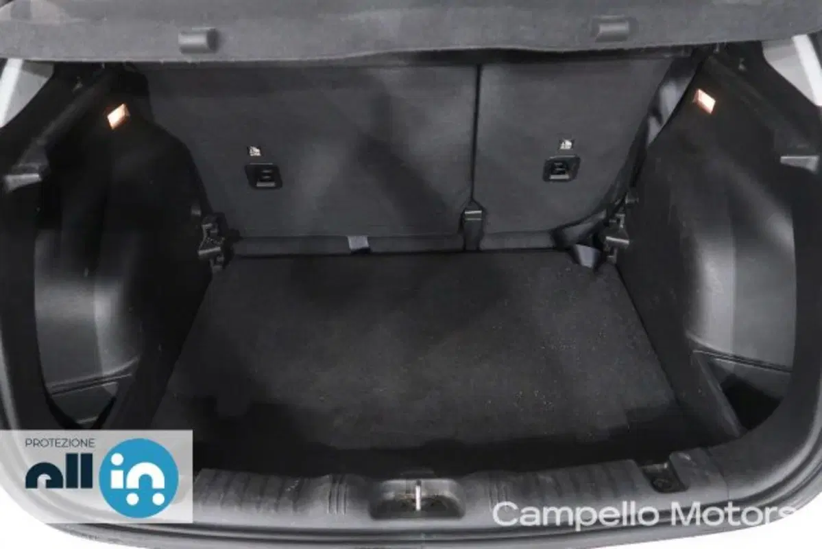 Jeep Compass usata a Venezia (17)