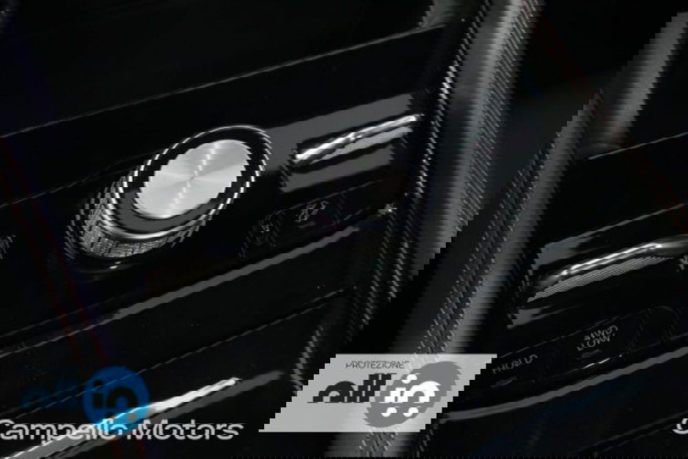 Jeep Grand Cherokee nuova a Venezia (11)