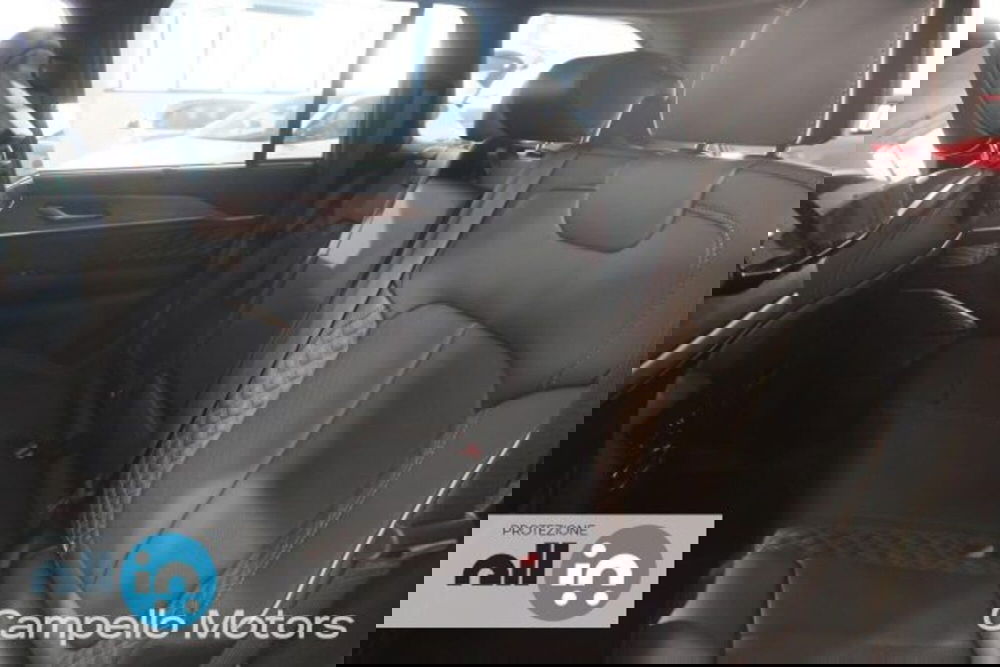 Jeep Grand Cherokee nuova a Venezia (5)