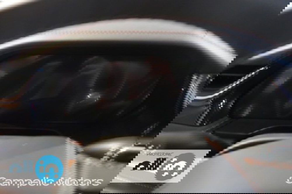 Jeep Grand Cherokee nuova a Venezia (8)