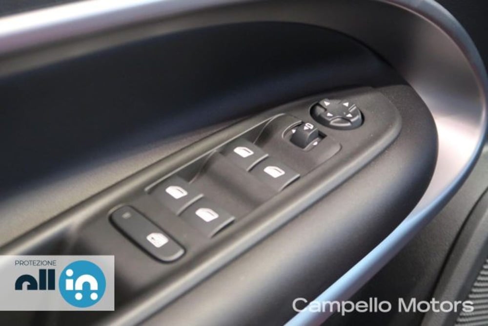 Jeep Avenger nuova a Venezia (13)