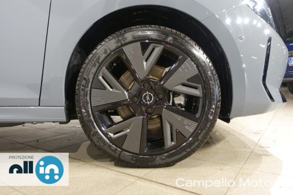 Opel Corsa nuova a Venezia (17)