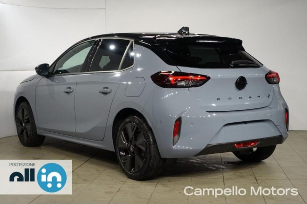 Opel Corsa nuova a Venezia (3)