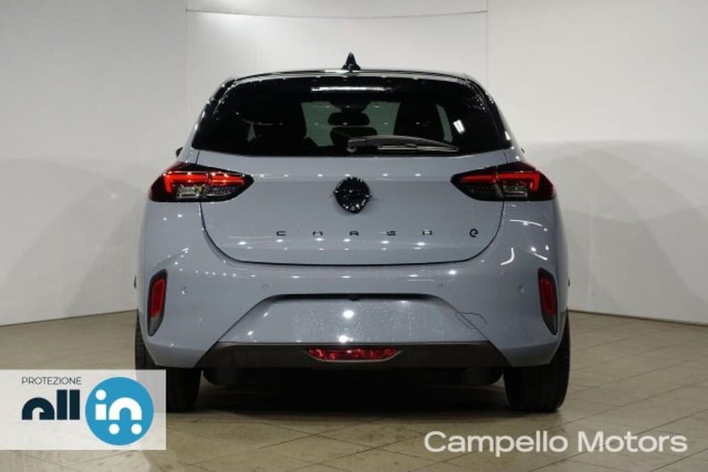 Opel Corsa nuova a Venezia (4)