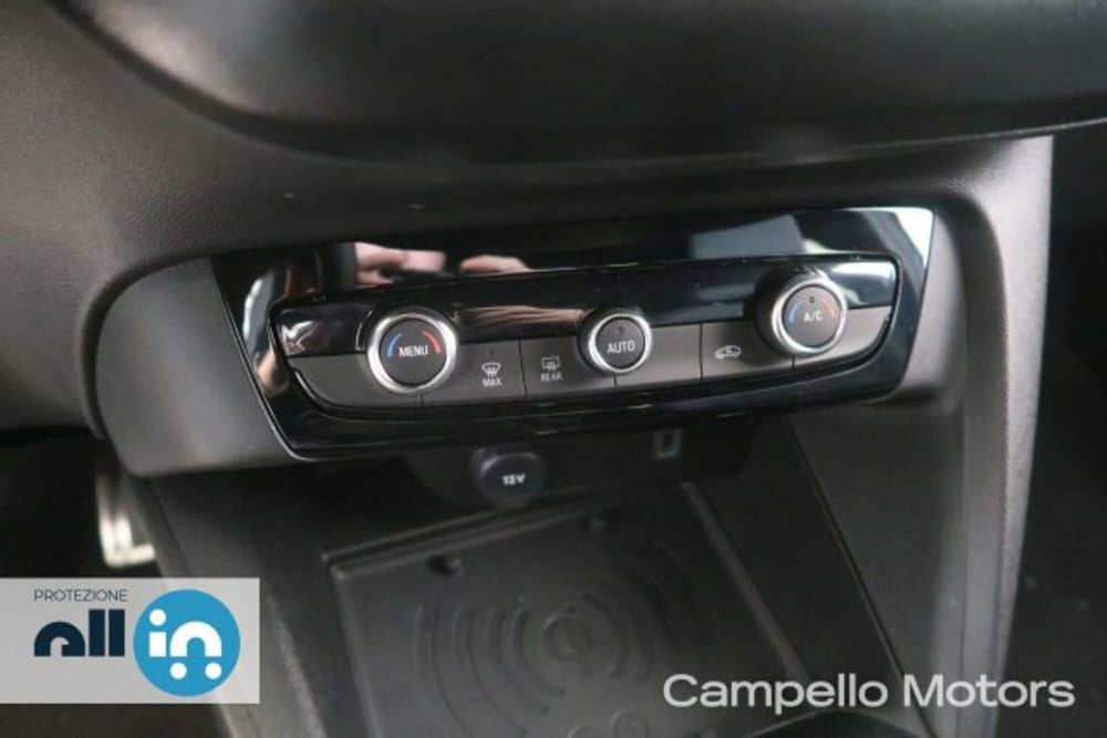 Opel Corsa nuova a Venezia (10)