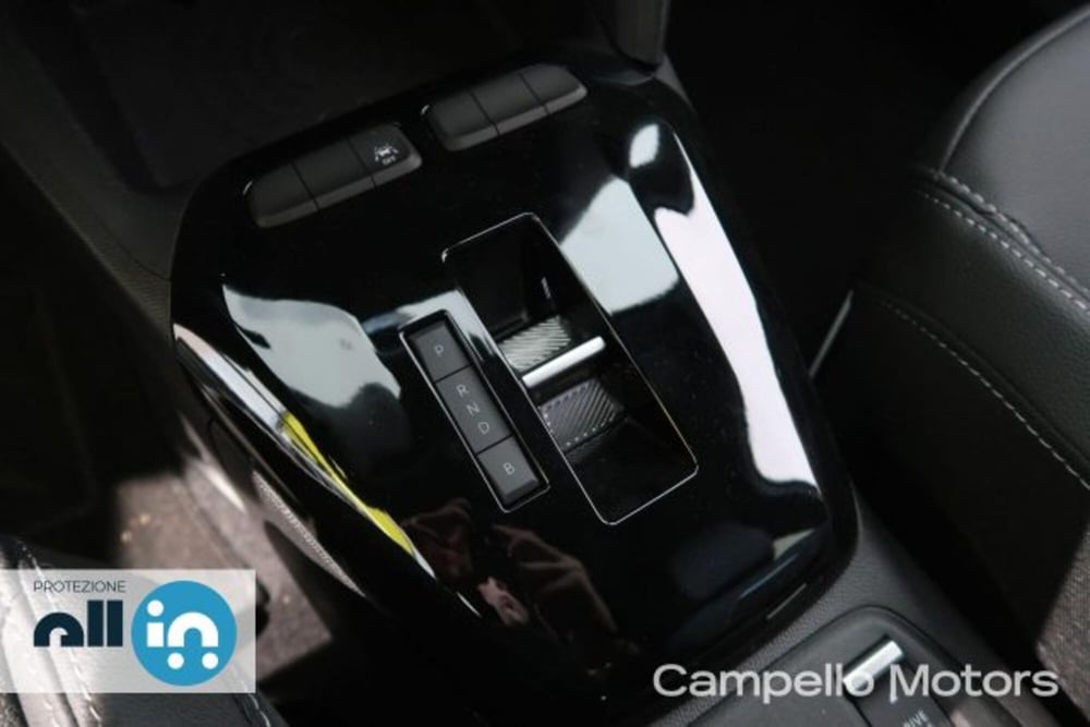 Opel Corsa nuova a Venezia (11)
