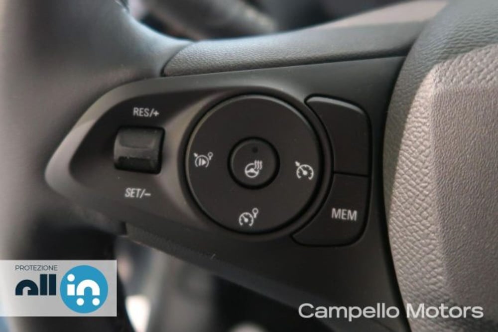 Opel Corsa nuova a Venezia (12)