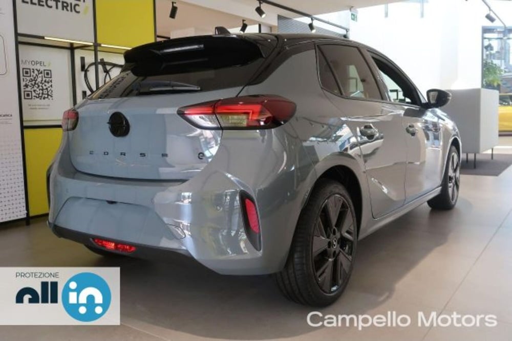 Opel Corsa nuova a Venezia (3)