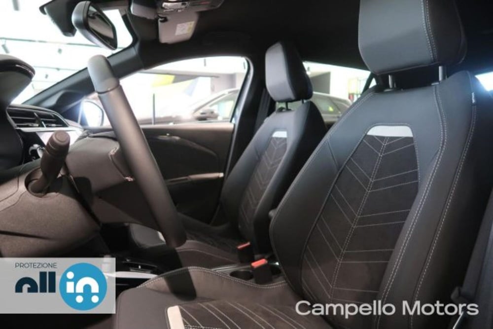 Opel Corsa nuova a Venezia (5)