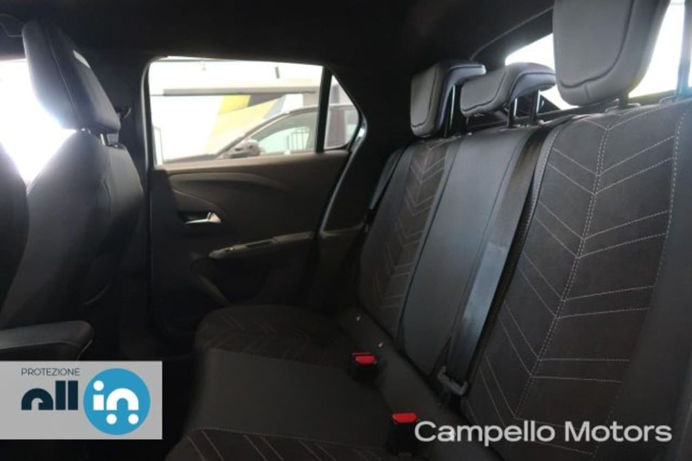 Opel Corsa nuova a Venezia (6)