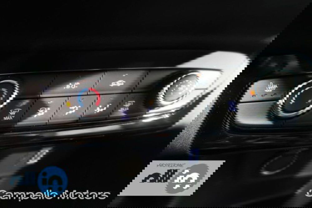 Opel Corsa nuova a Venezia (12)