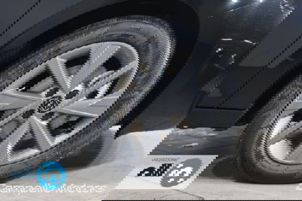 Opel Corsa nuova a Venezia (18)